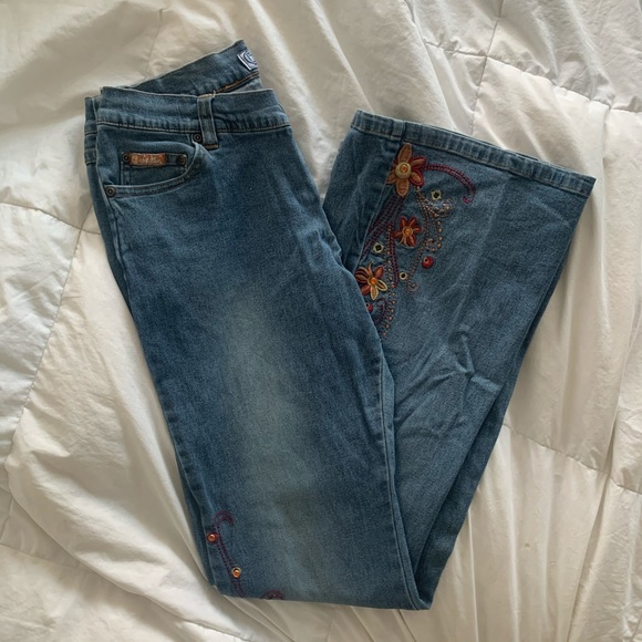 gasoline Denim - Low rise Embroidery flare jeans